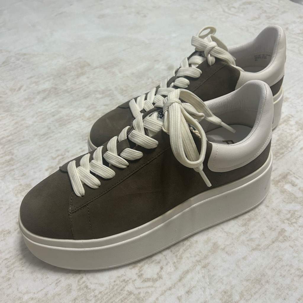Women’s Platform Sneaker In Olive Green And Cream